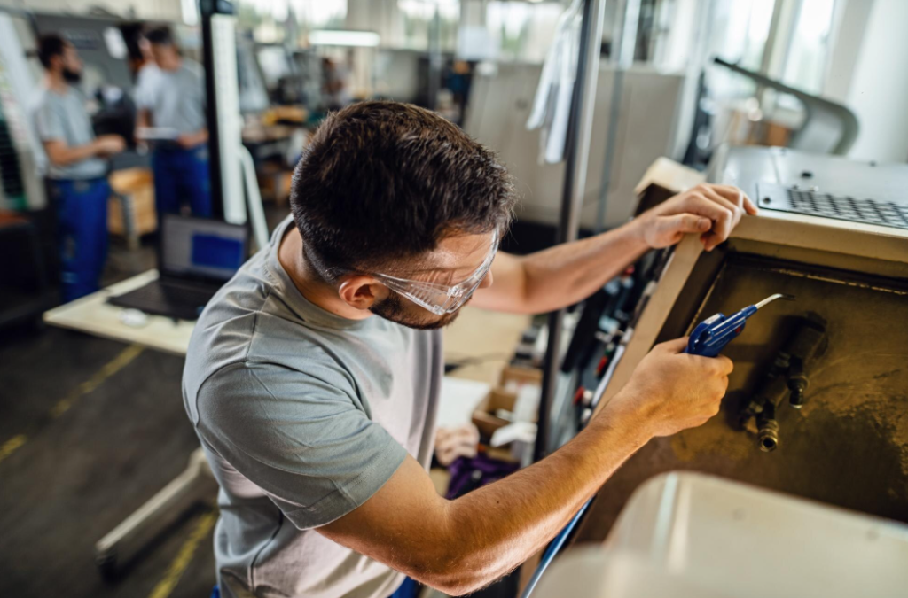 Through refined maintenance management, Routine Equipment Maintenance can effectively reduce equipment wear, slow down aging, and prevent the equipment’s service life from being shortened due to long-term "running with defects"